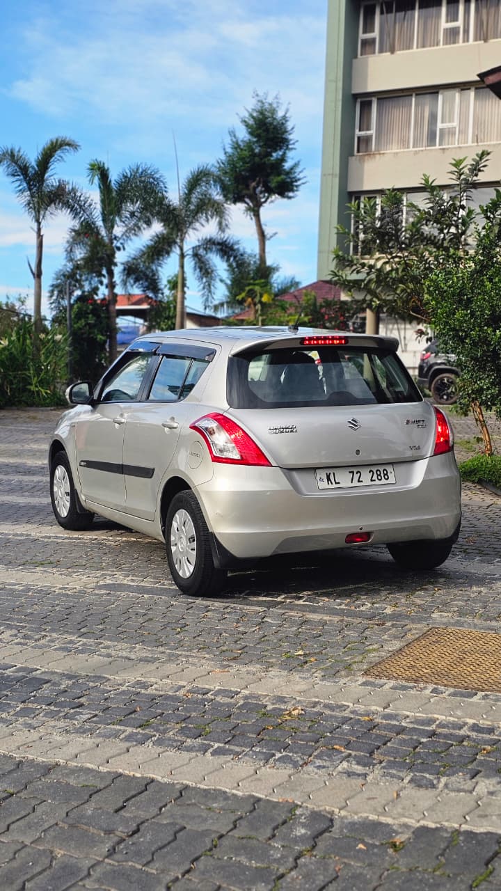 
								Maruthi Swift VXI 2013 models full									