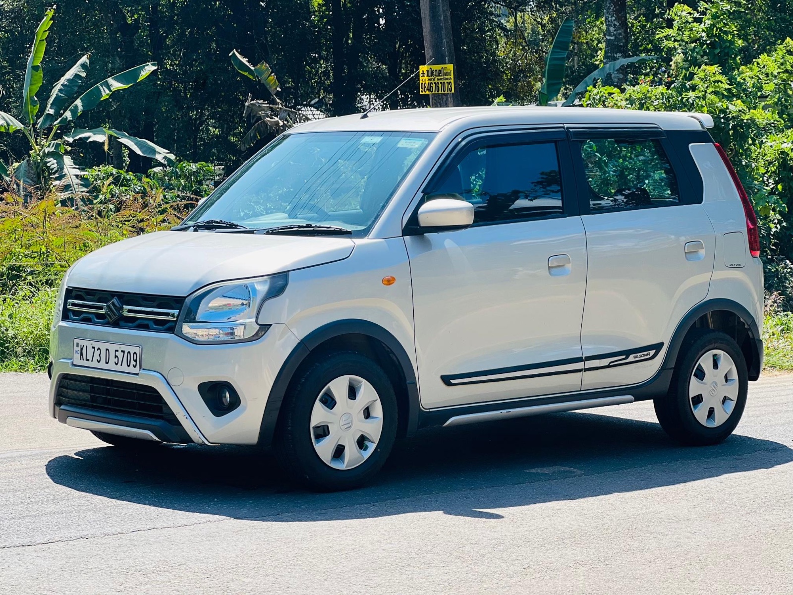 
								Wagon-r VXI AMT 2021 Petrol full									